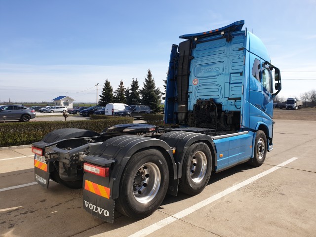 Volvo FH 500 6x4 nyergesvontató – 3. kép