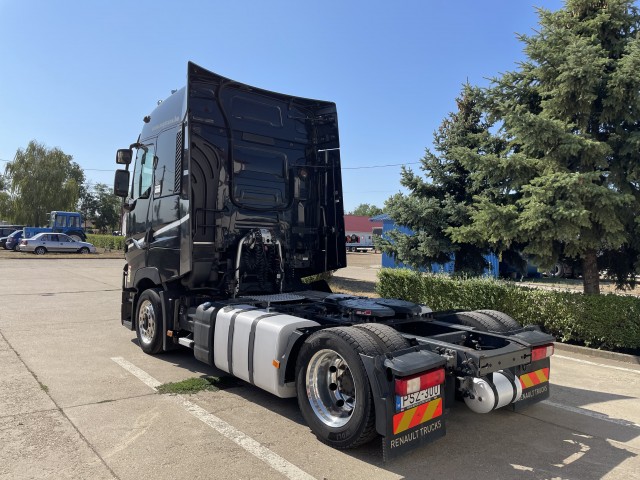 Renault T520 nyergesvontató – 4. kép