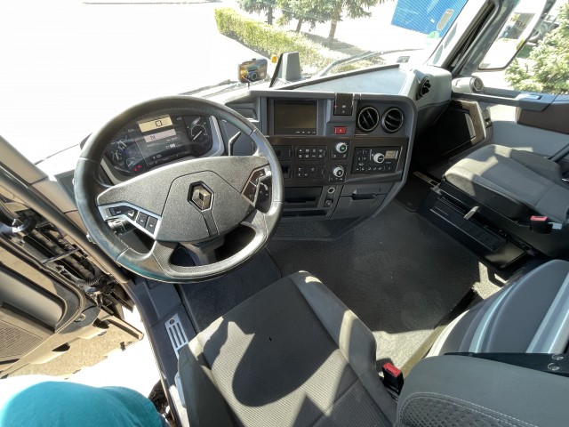 Renault T520 nyergesvontató – 7. kép