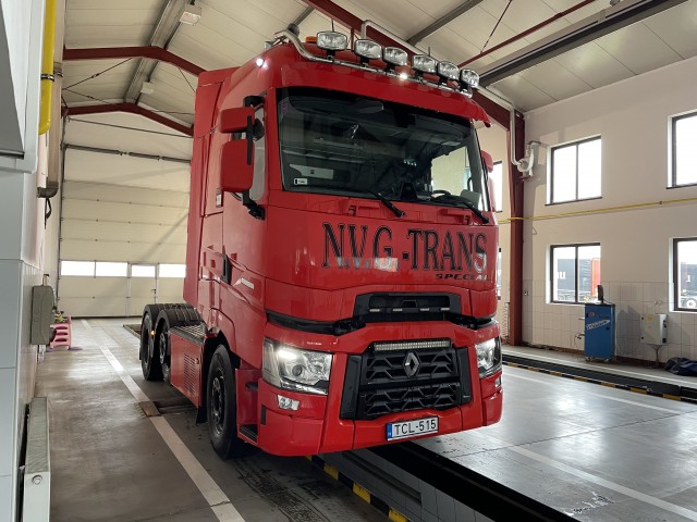 Renault T480 6x2 nyergesvontató – 2. kép