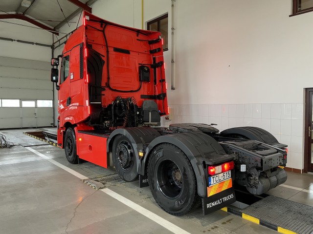 Renault T480 6x2 nyergesvontató – 4. kép