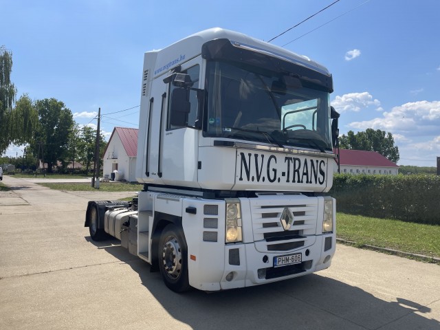 Renault Magnum 480 nyergesvontató – 2. kép