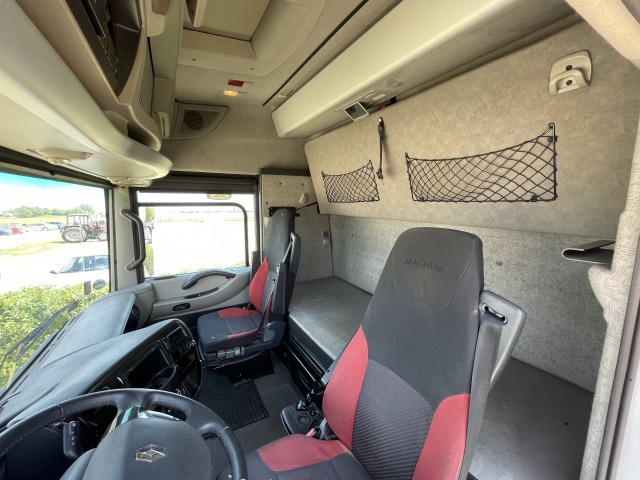 Renault Magnum 480 nyergesvontató – 5. kép