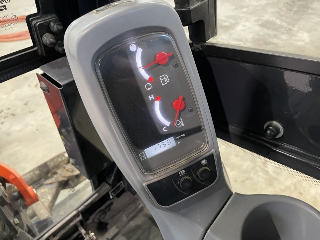 Kubota KX018-4 minikotró – 6. kép