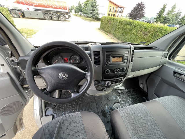 Volkswagen Crafter 2.0 CRTDI //  Duplakerekes // 2t-s vonóhorog – 5. kép
